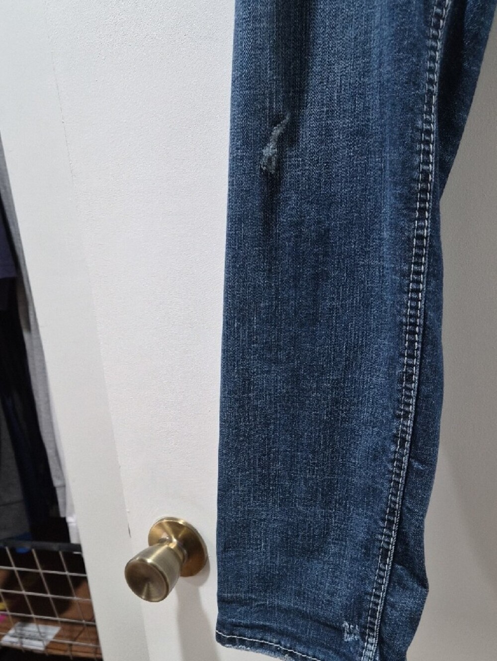 Silver Jeans Blue Denim Jeans - Picture 11 of 14